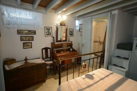 Old Traditional House Mandraki  Luaran gambar